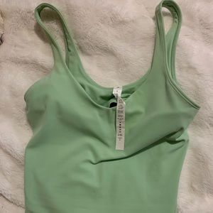 NWT lululemon align tank waist length creamy mint size 6